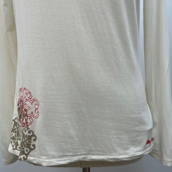MARMOT Cream Scoop Neck Athletic Performance Pullover Embroidery Print Top  XL - Picture 11 of 12